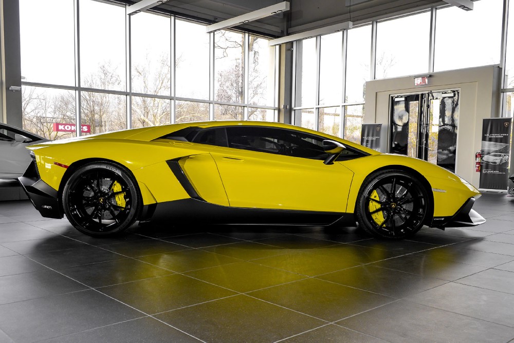 2014 Lamborghini Aventador Image 13