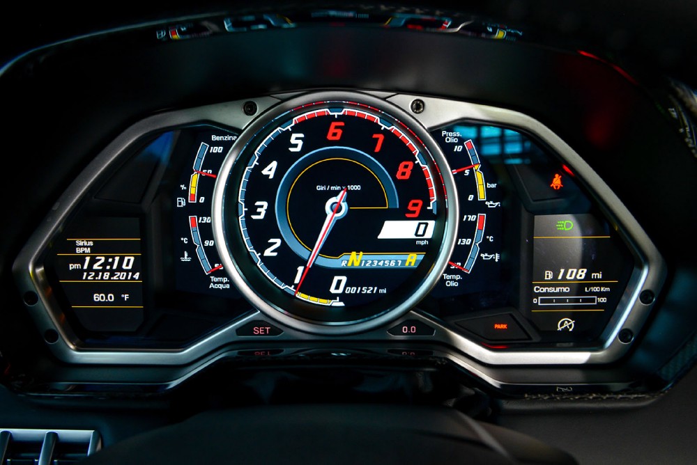 2014 Lamborghini Aventador Image 16