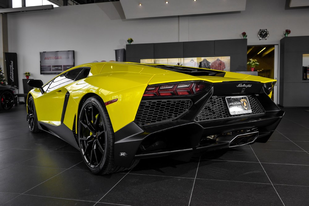 2014 Lamborghini Aventador Image 17