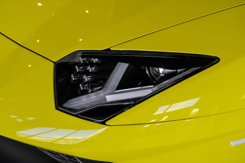 2014 Lamborghini Aventador Image 21