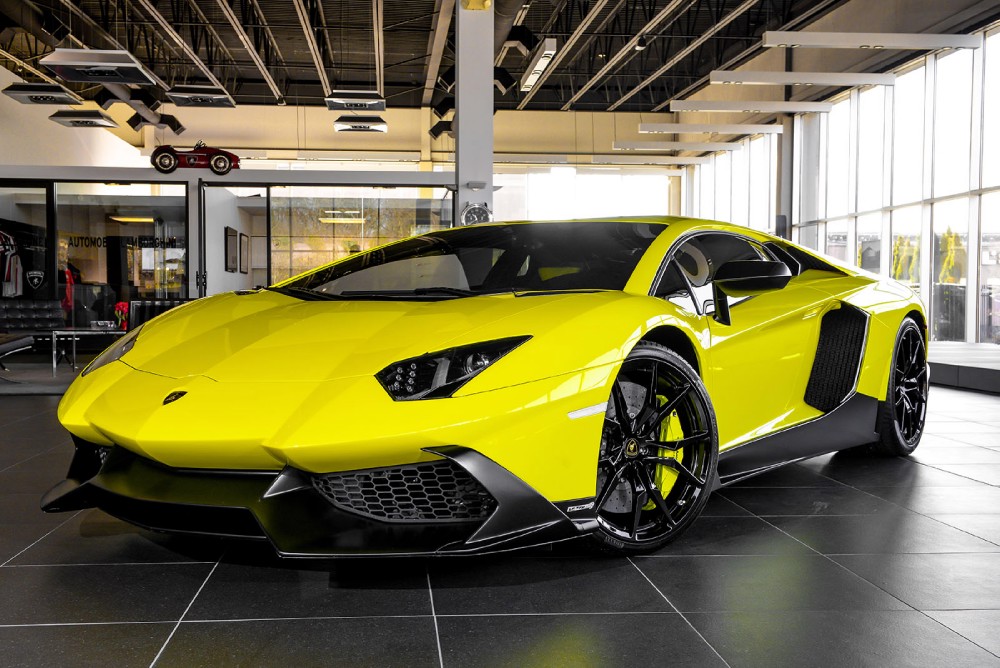 2014 Lamborghini Aventador Image 30