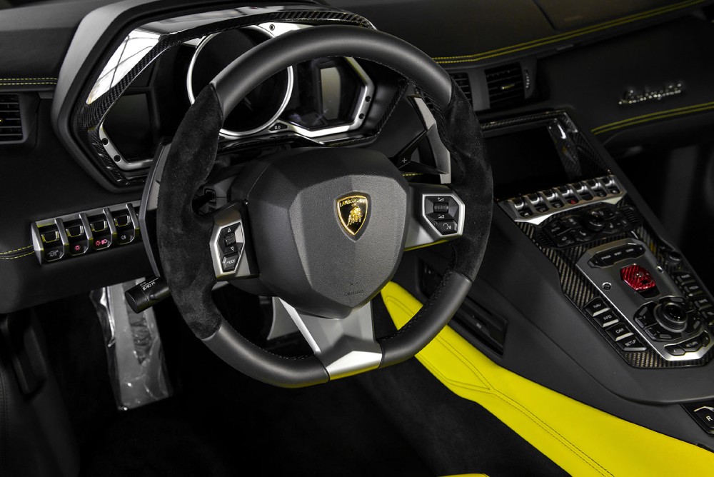 2014 Lamborghini Aventador Image 6
