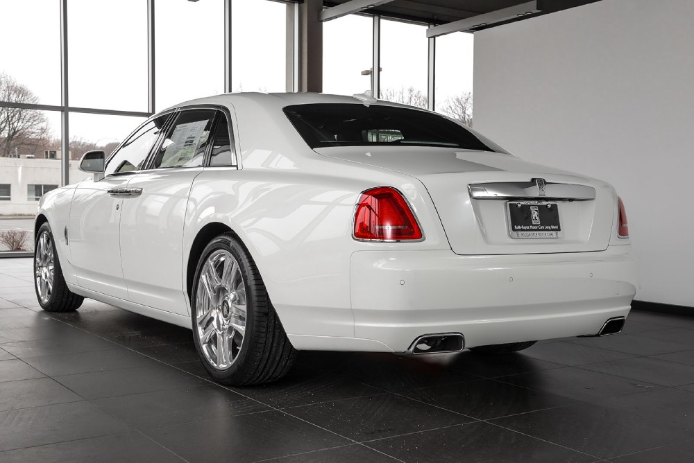 2015 Rolls-Royce Ghost Series II Image 2
