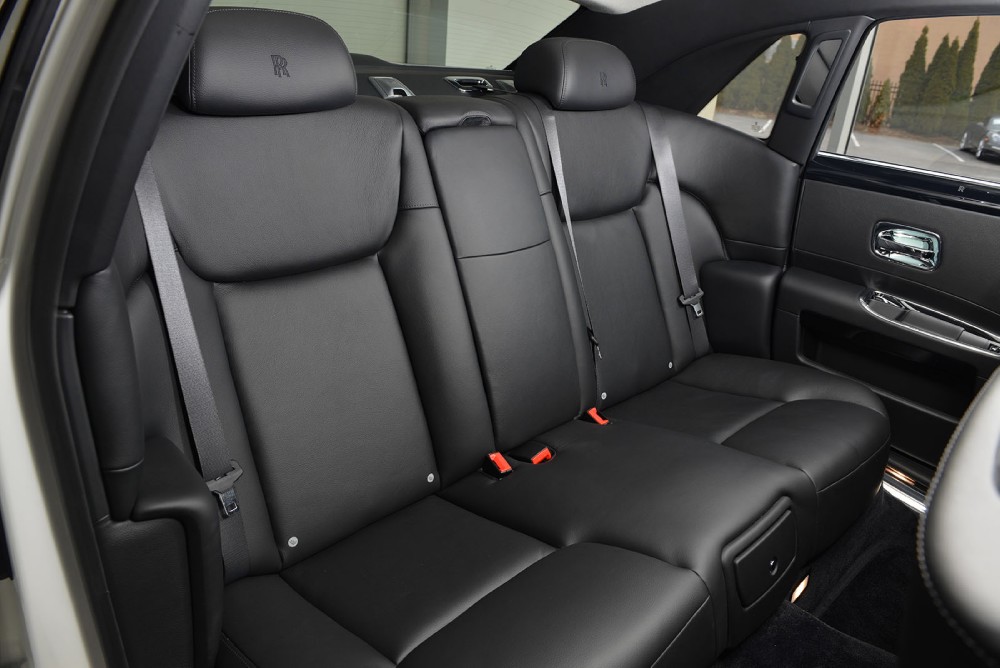 2015 Rolls-Royce Ghost Series II Image 21