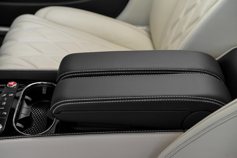 2015 Bentley Flying Spur Image 17