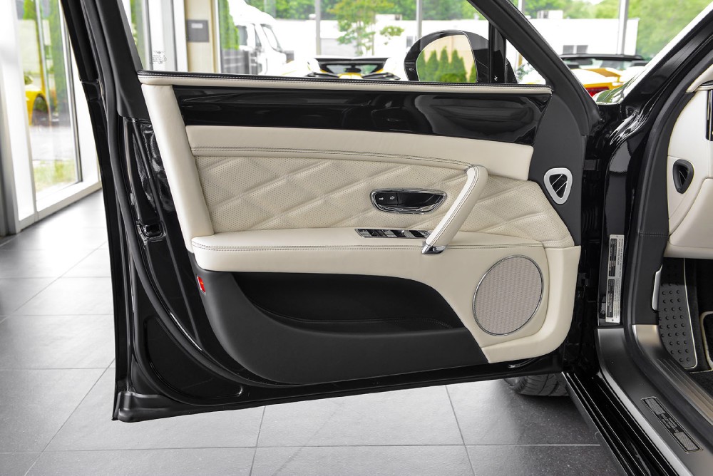 2015 Bentley Flying Spur Image 21