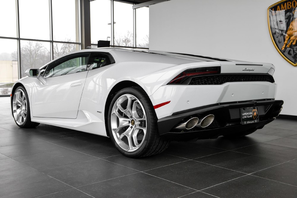 2015 Lamborghini Huracan Image 2