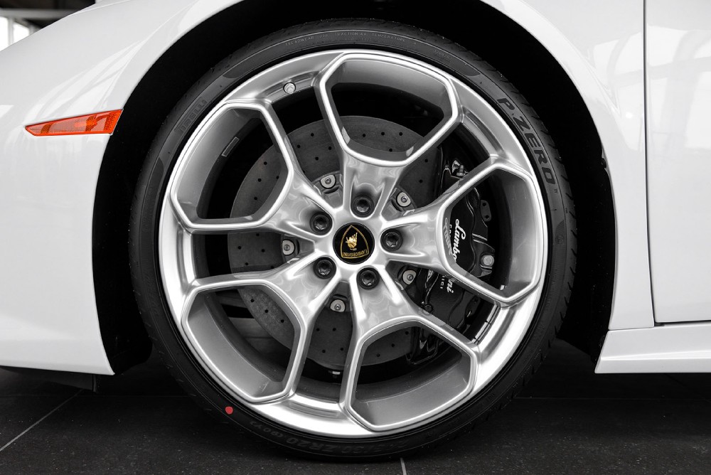 2015 Lamborghini Huracan Image 4
