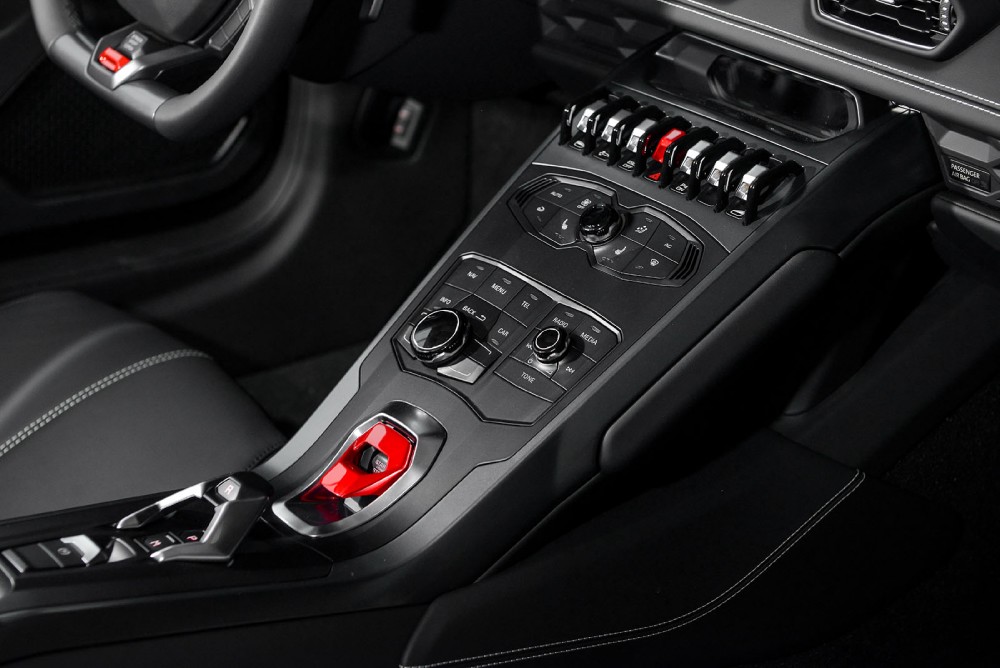 2015 Lamborghini Huracan Image 9