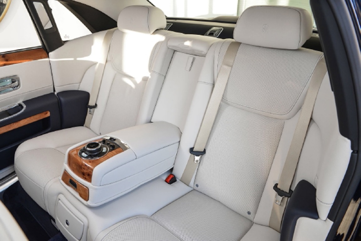 2015 Rolls-Royce Ghost Series II Image 10
