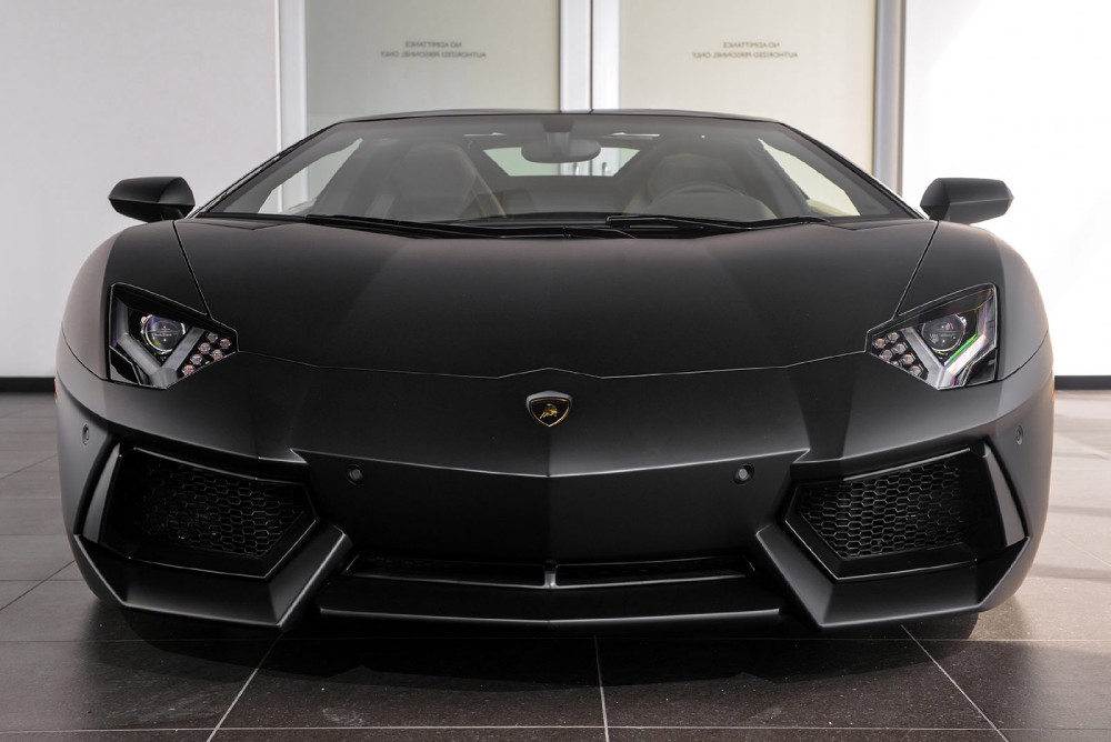2015 Lamborghini Aventador Image 12