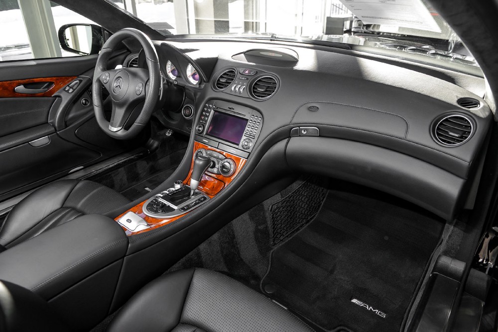 2012 Mercedes-Benz SL63 Image 17