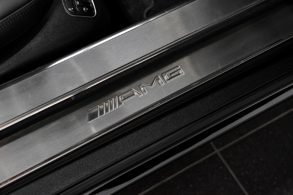 2012 Mercedes-Benz SL63 Image 18