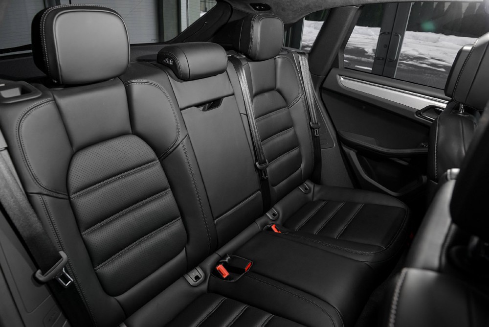 2015 Porsche Macan Image 12