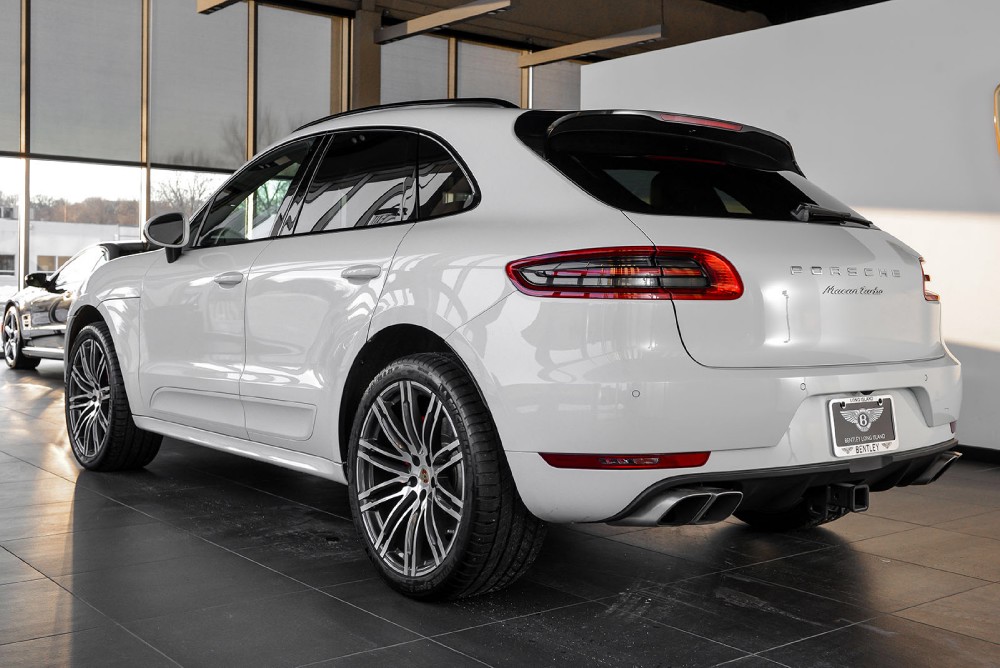 2015 Porsche Macan Image 2