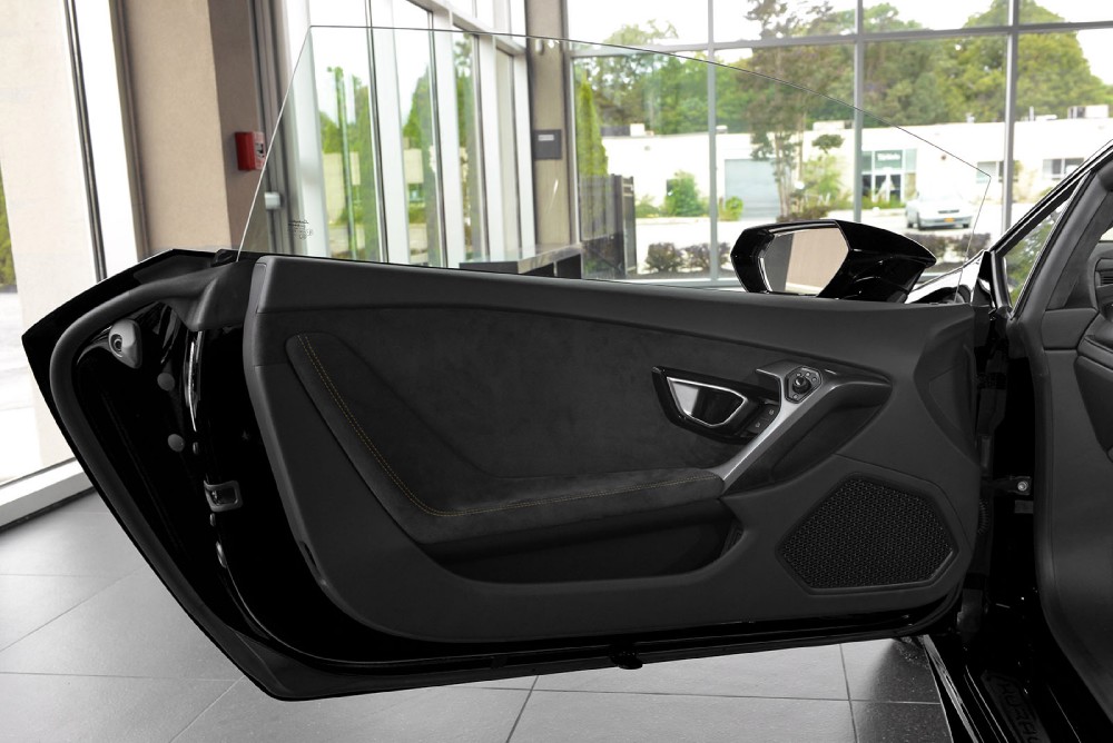 2015 Lamborghini Huracan Image 14