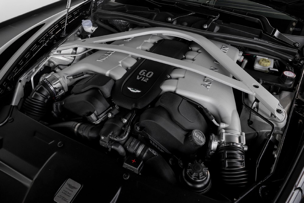 2014 Aston Martin DB9 Image 17