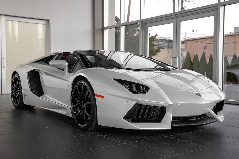 2015 Lamborghini Aventador Image 6