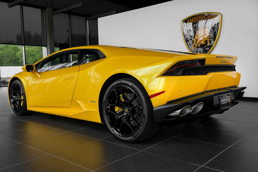 2015 Lamborghini Huracan Image 2