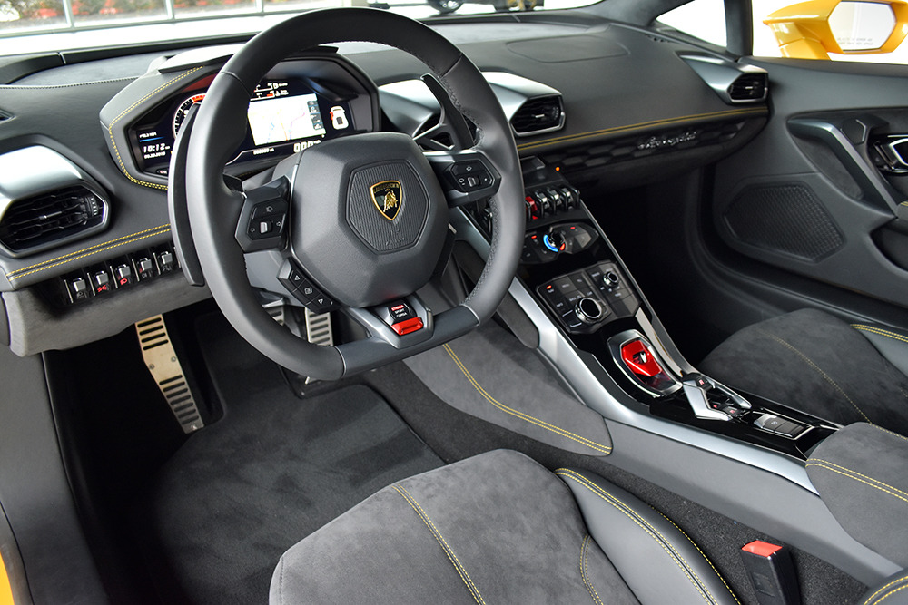 2015 Lamborghini Huracan Image 3