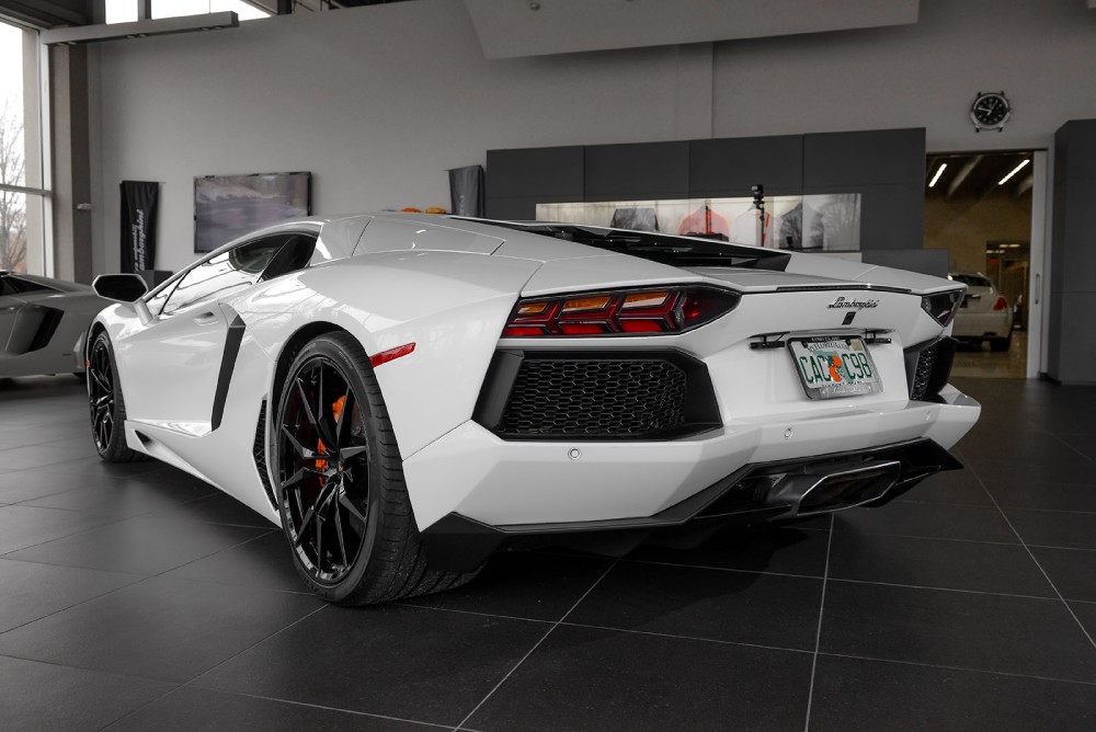2013 Lamborghini Aventador Image 13