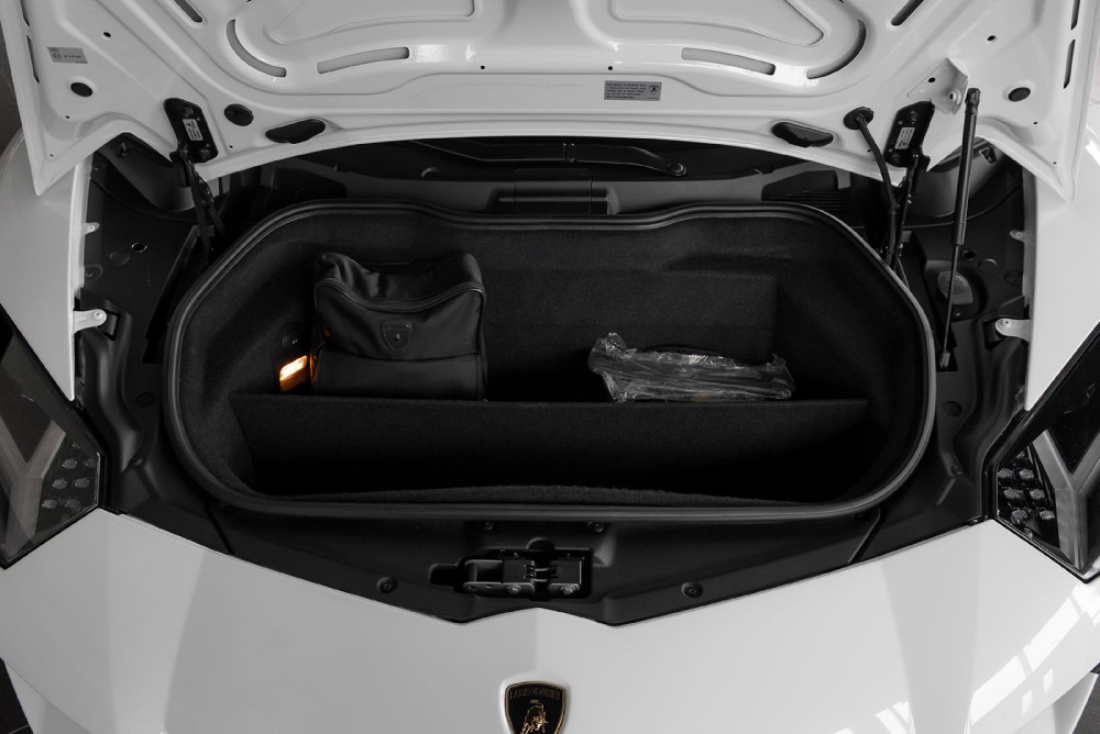 2013 Lamborghini Aventador Image 16