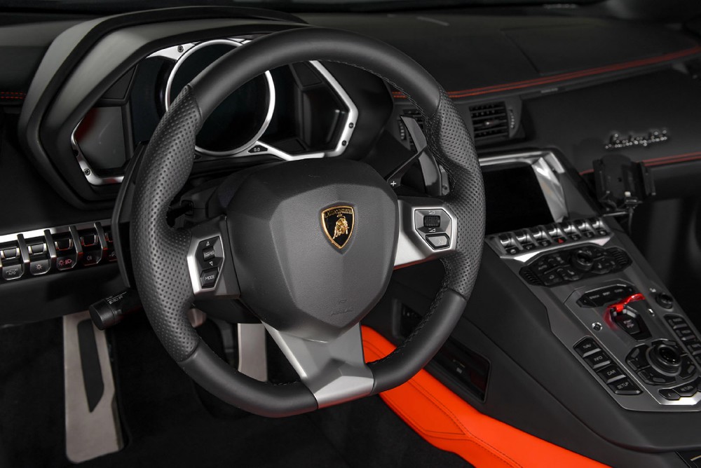2013 Lamborghini Aventador Image 6