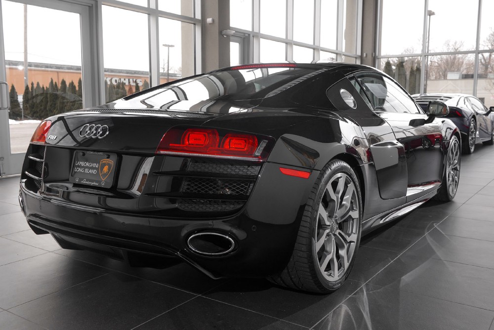2011 Audi R8 Image 15