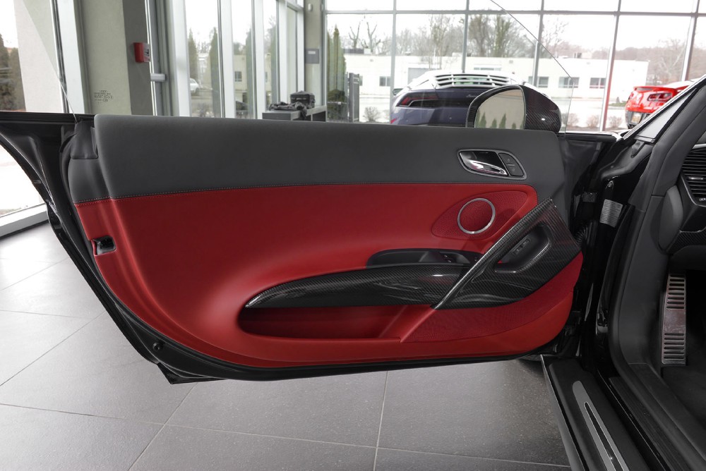 2011 Audi R8 Image 16
