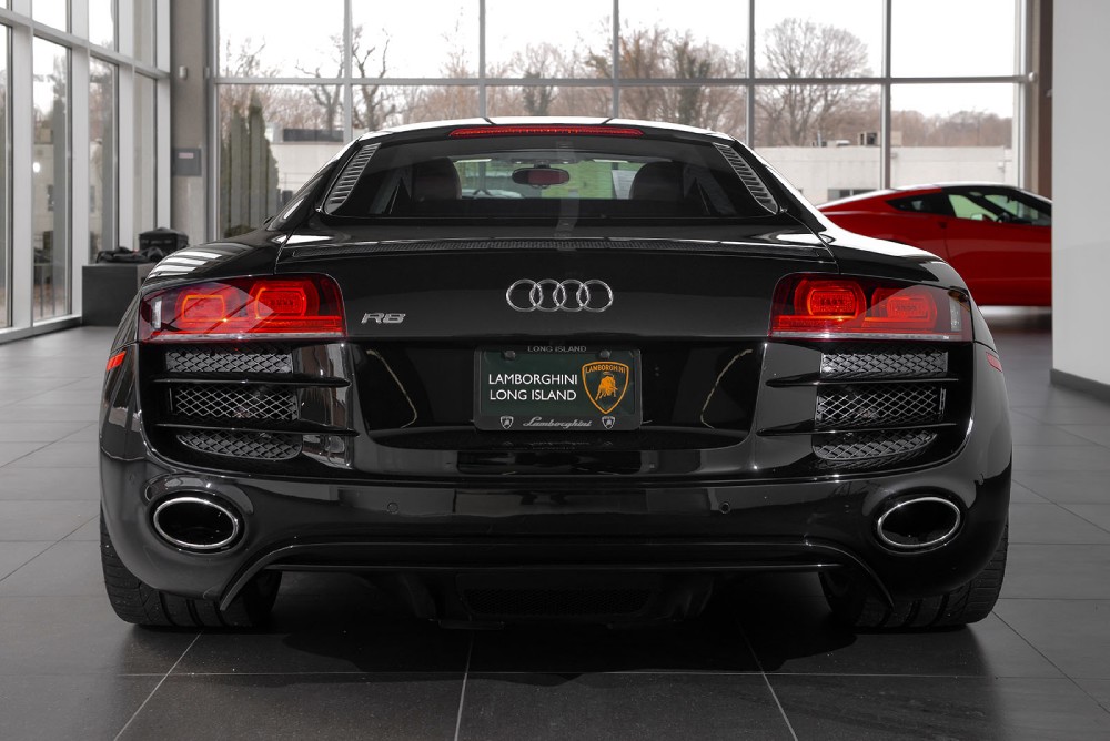 2011 Audi R8 Image 17