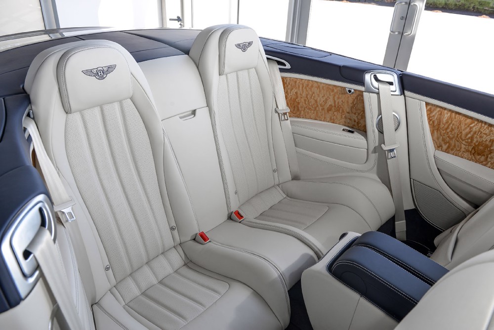 2015 Bentley Continental GT Convertible Image 10