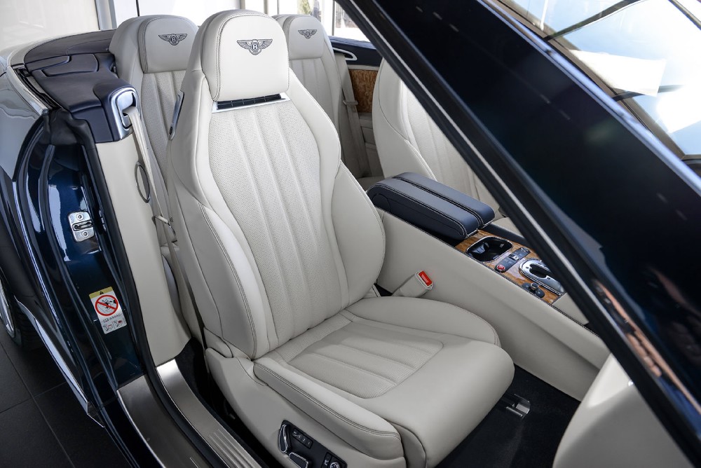 2015 Bentley Continental GT Convertible Image 21