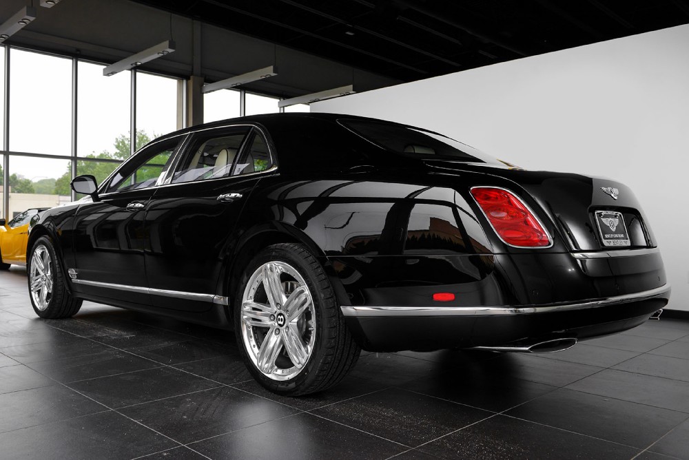 2016 Bentley Mulsanne Image 13