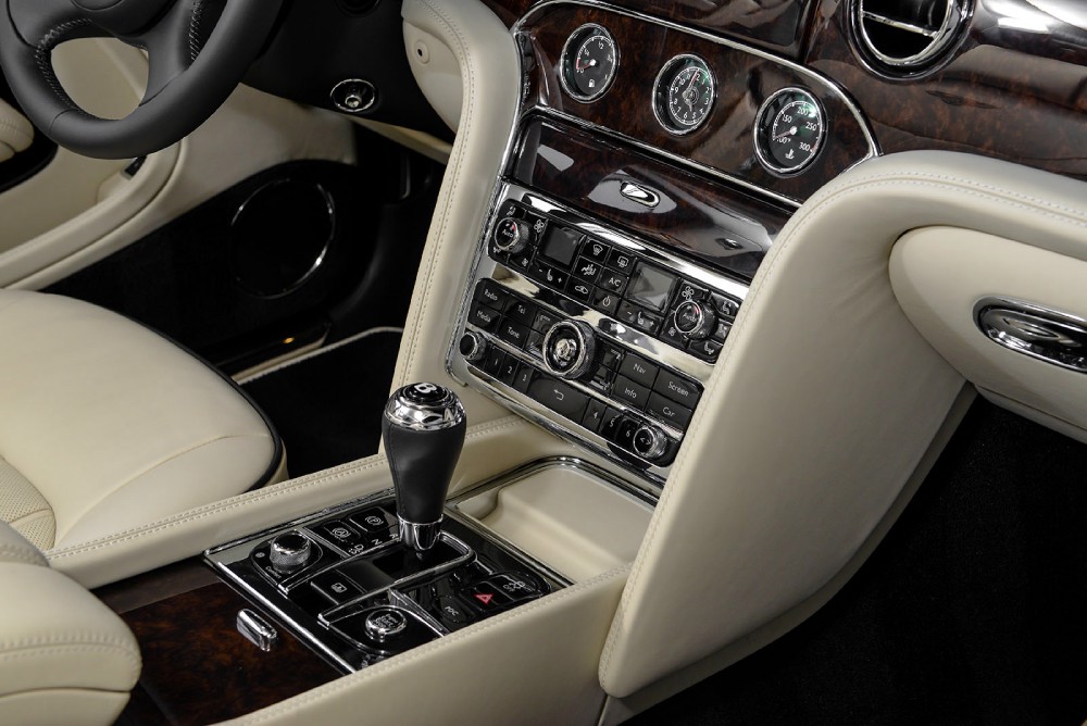 2016 Bentley Mulsanne Image 19