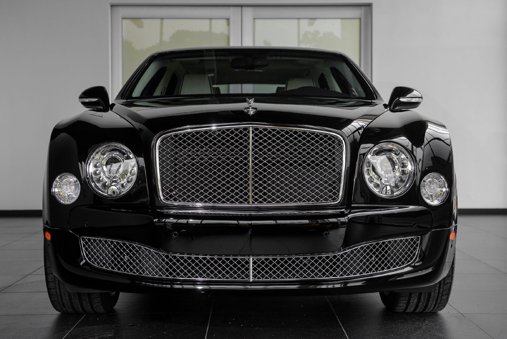 2016 Bentley Mulsanne Image 2