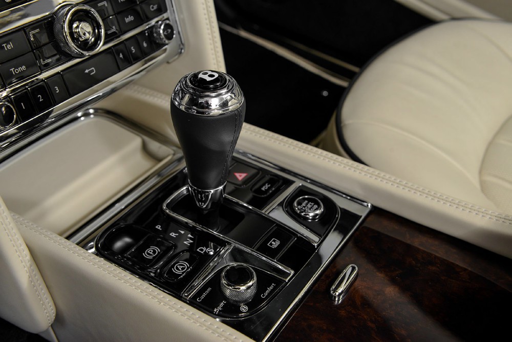 2016 Bentley Mulsanne Image 20