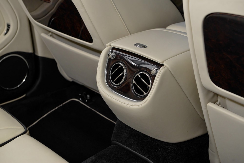 2016 Bentley Mulsanne Image 23