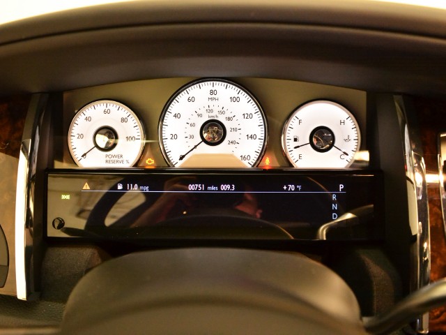 2011 Rolls-Royce Ghost Image 12