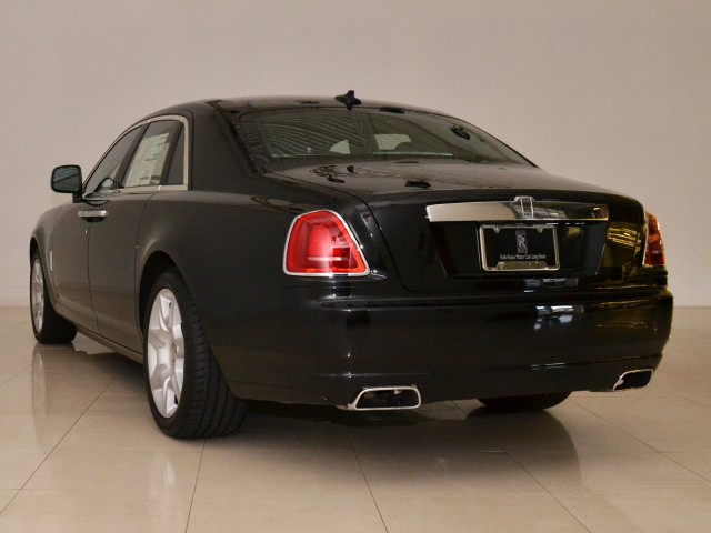 2011 Rolls-Royce Ghost Image 8