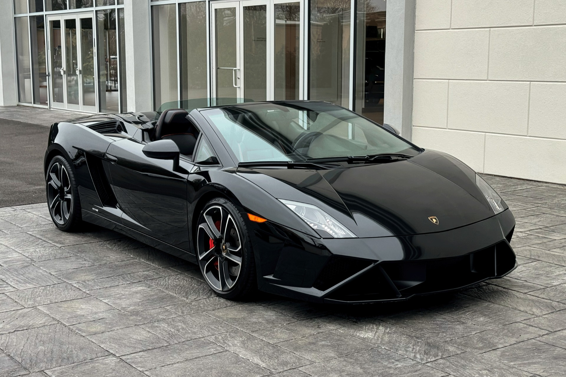 2013 Lamborghini Gallardo Image 10