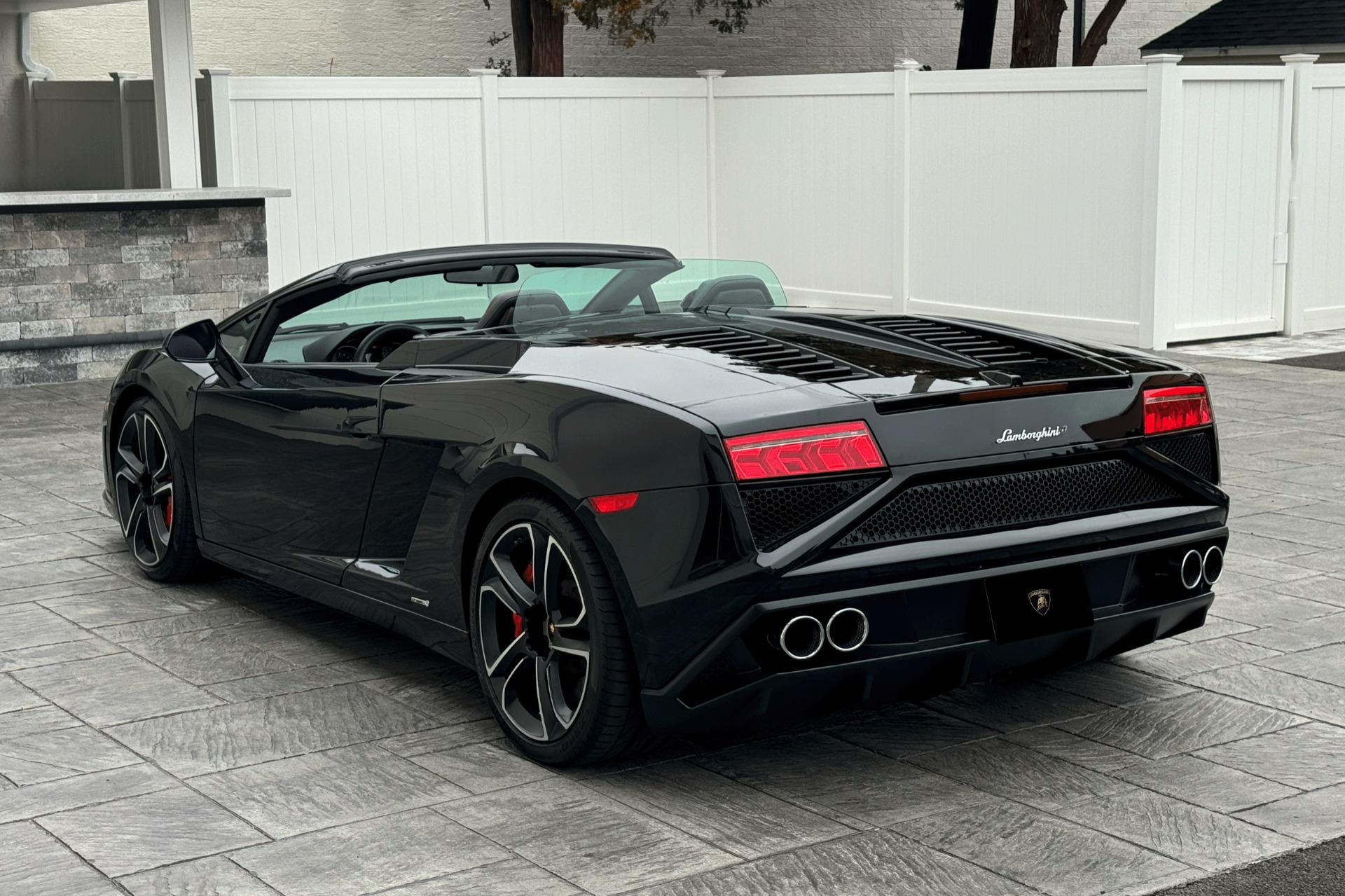 2013 Lamborghini Gallardo Image 16
