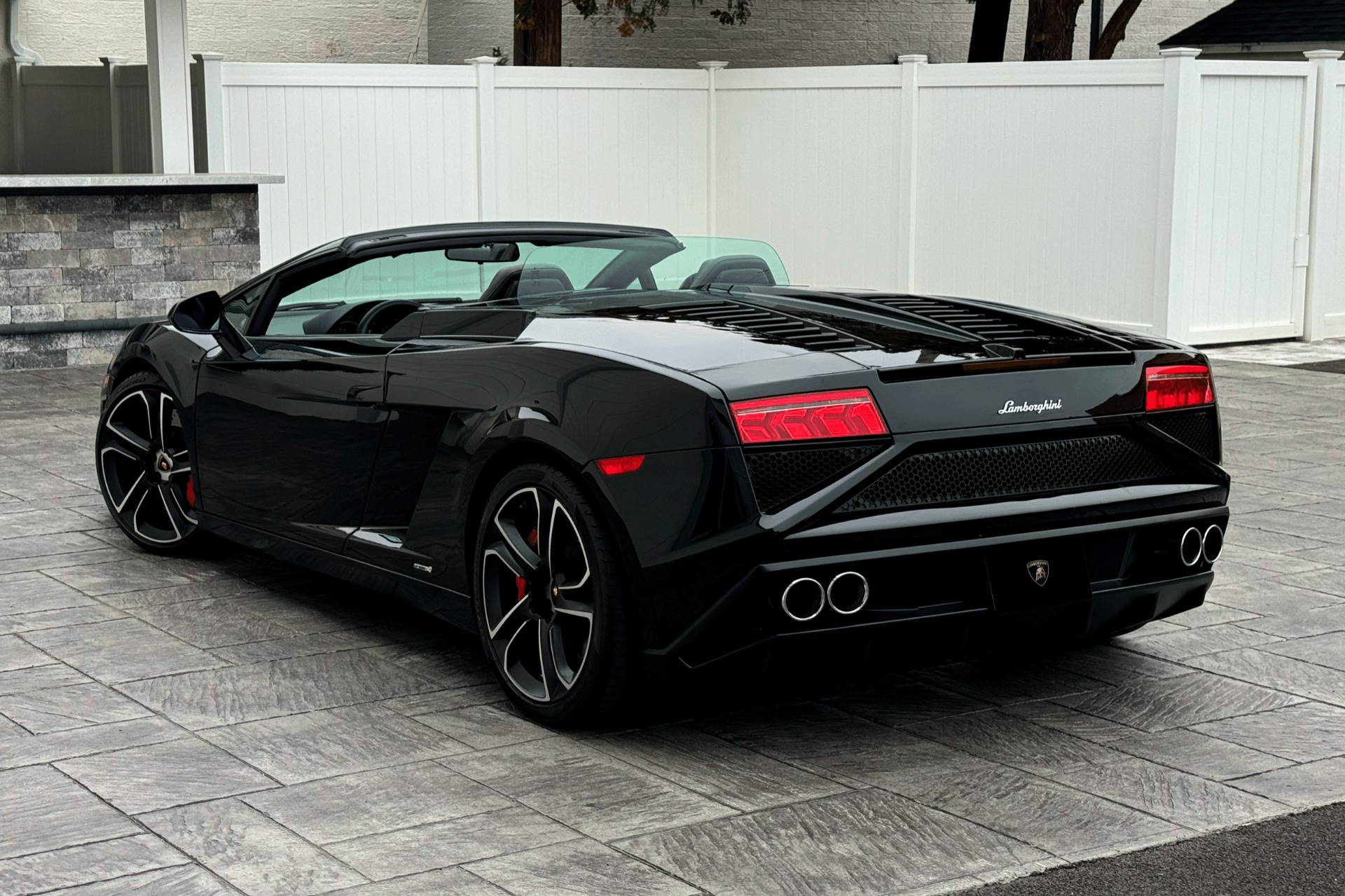 2013 Lamborghini Gallardo Image 21