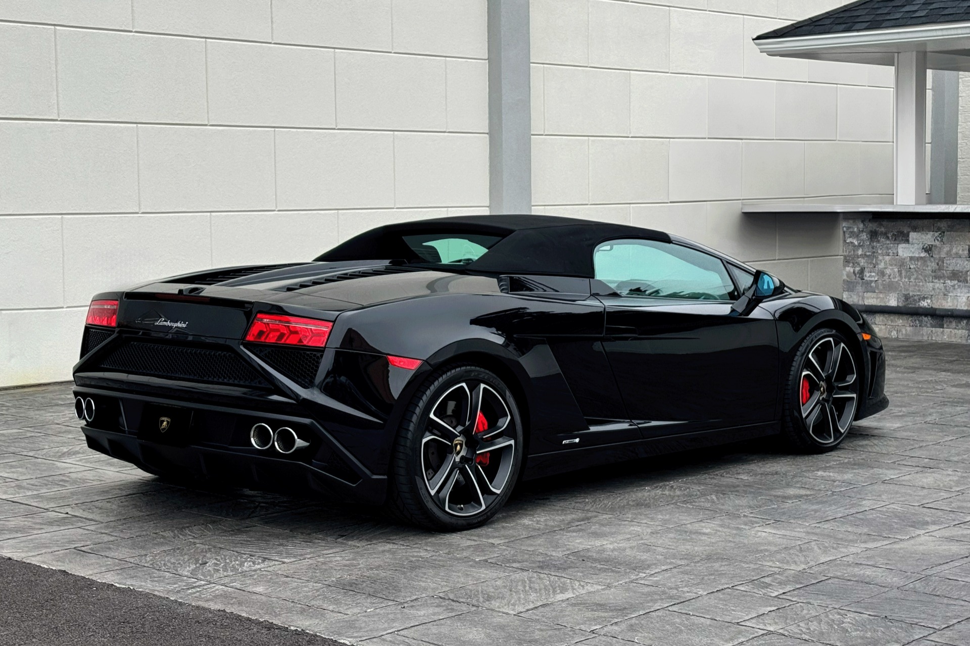 2013 Lamborghini Gallardo Image 22