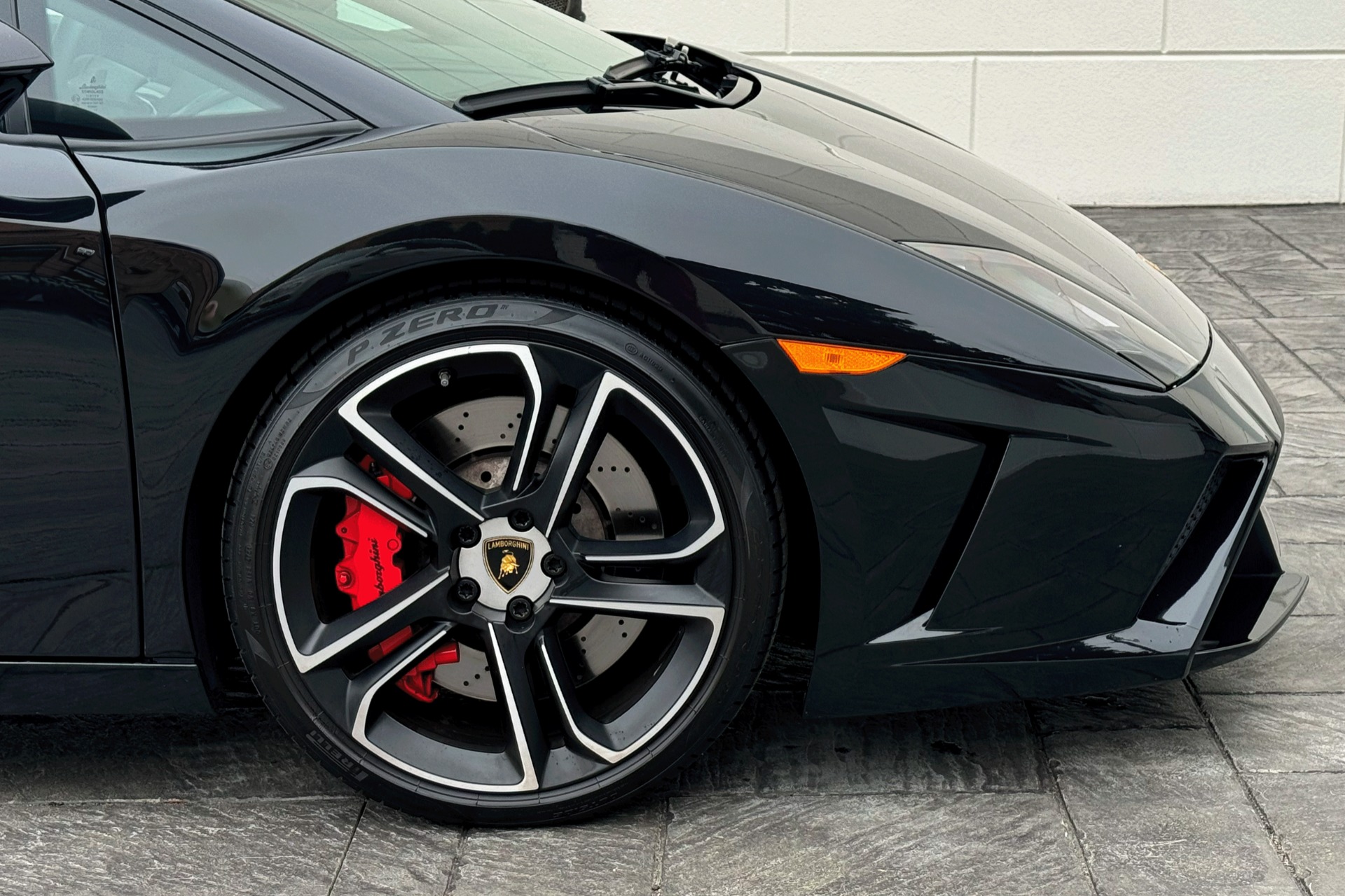 2013 Lamborghini Gallardo Image 24