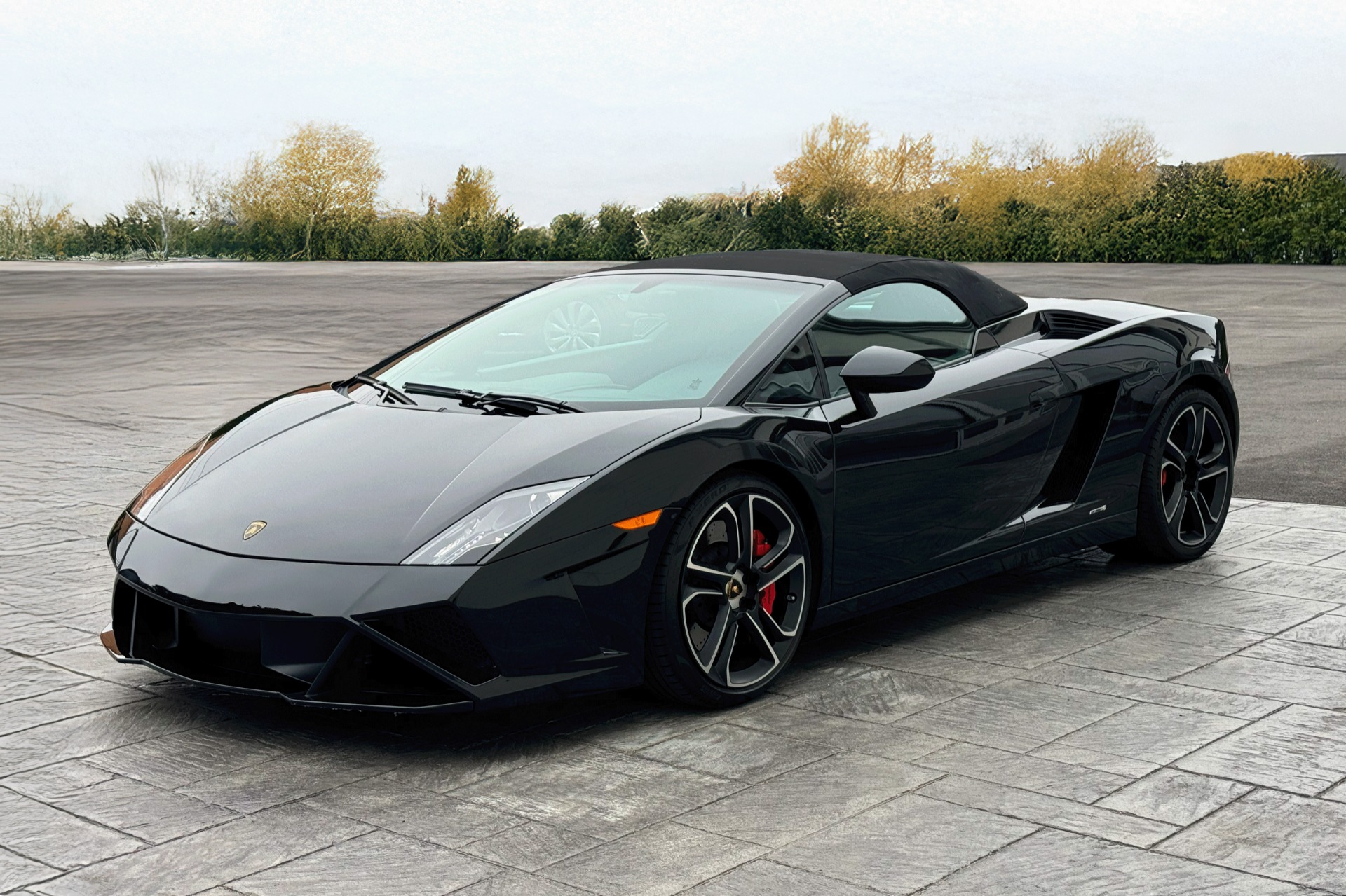 2013 Lamborghini Gallardo Image 25