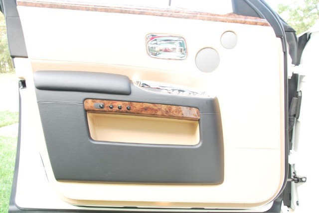 2011 Rolls-Royce Ghost Image 10