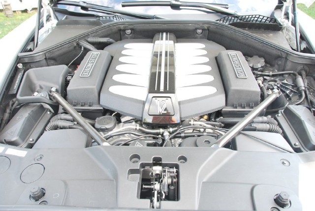 2011 Rolls-Royce Ghost Image 16