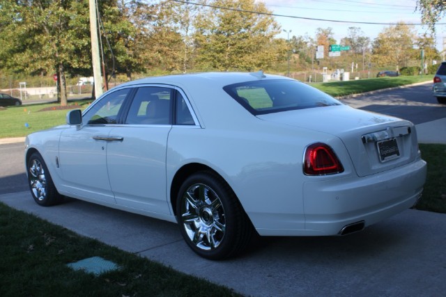 2011 Rolls-Royce Ghost Image 20