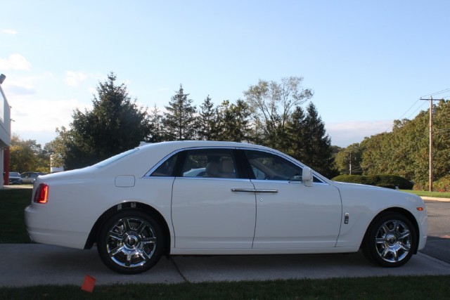2011 Rolls-Royce Ghost Image 22