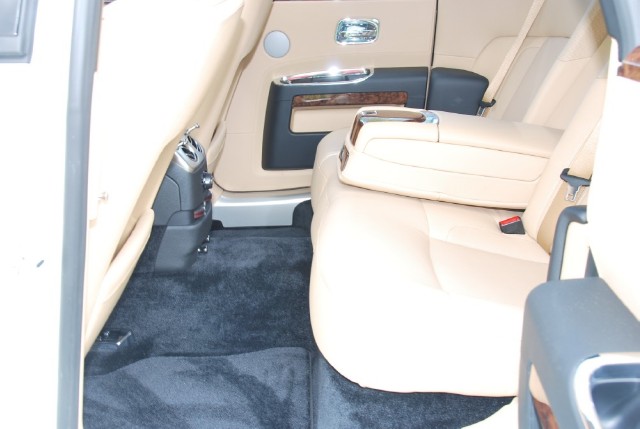 2011 Rolls-Royce Ghost Image 7